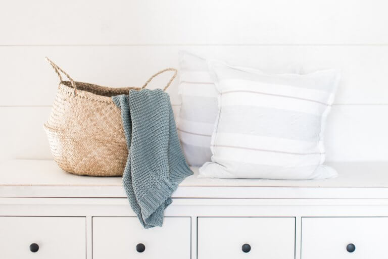 The Best Blogs on Simple Living, Minimalism, and Decluttering