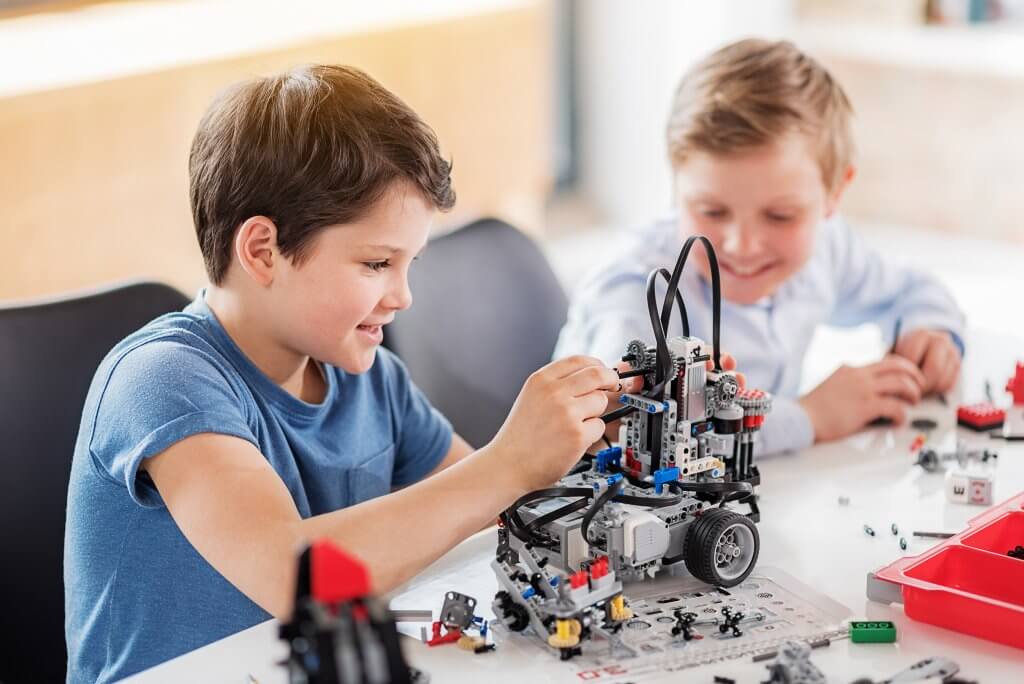 10 Toys That Helps to Foster Creativity in Kids