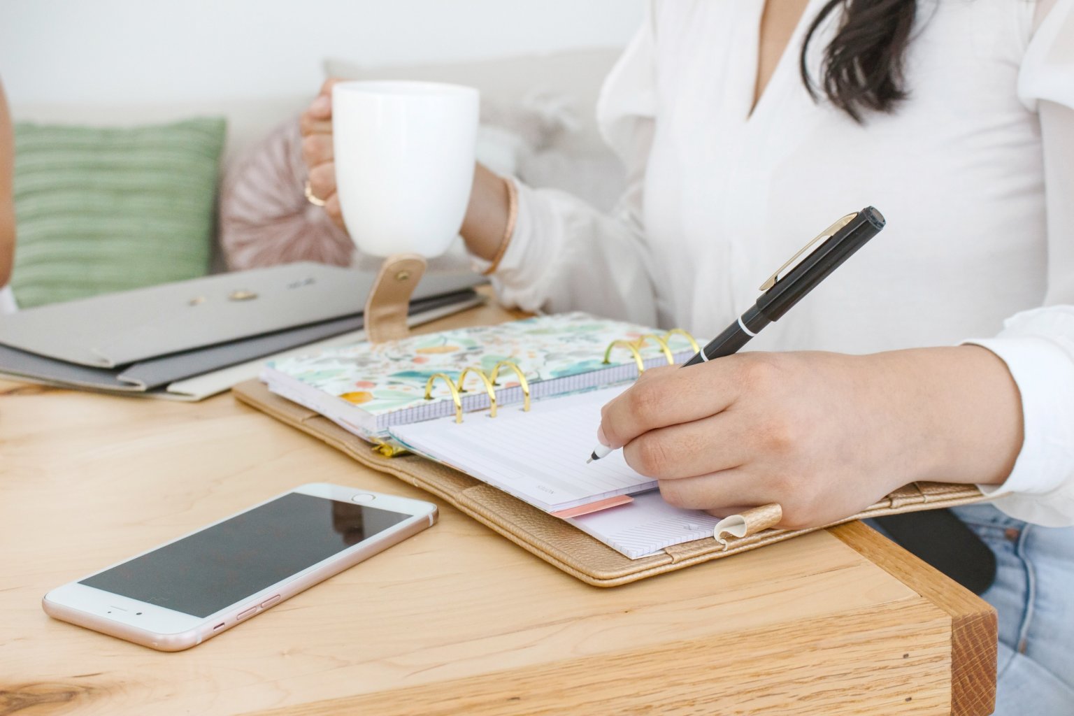 Someone Making A Routine How to Make a Daily Routine for Yourself (& Why You Should Stick to a ...