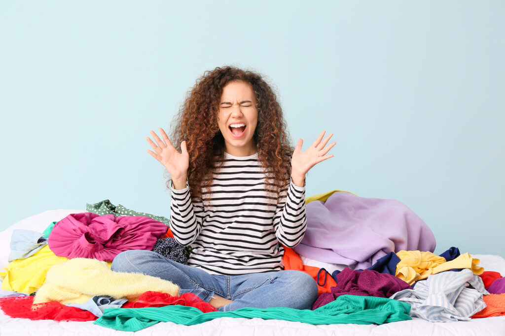 how to be ruthless when decluttering clothes