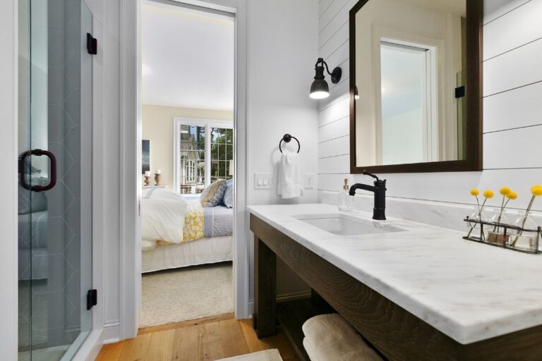 6 Simple Tips on Decluttering and Organizing Before a Move - The