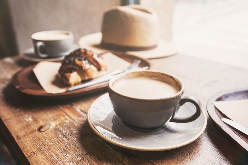 coffee cup with pastry