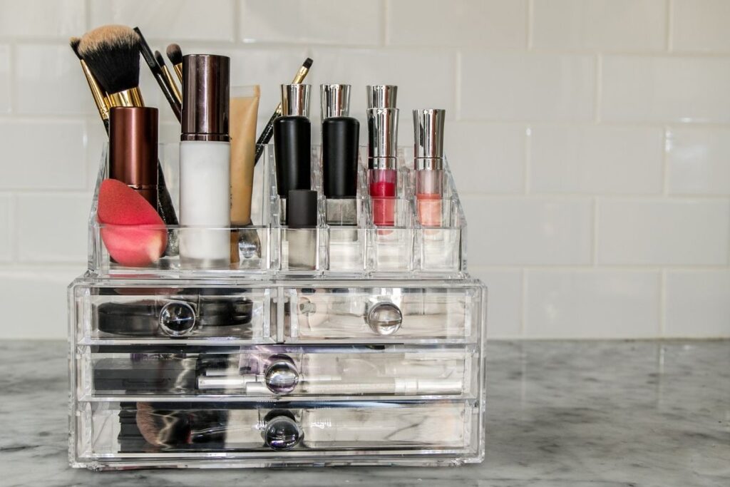 organized makeup