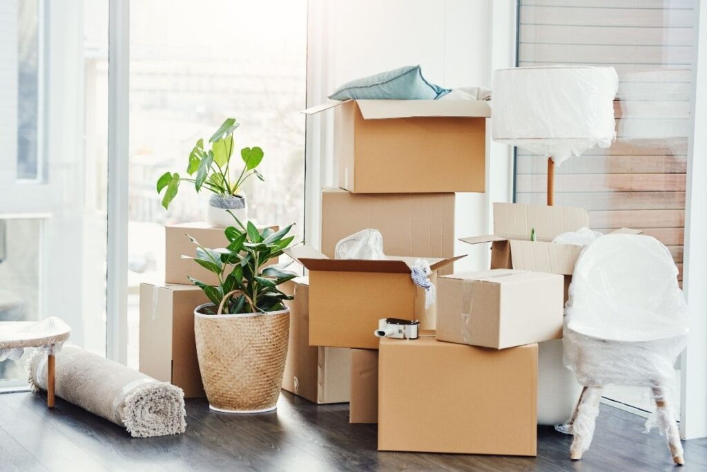 declutter before listing your home