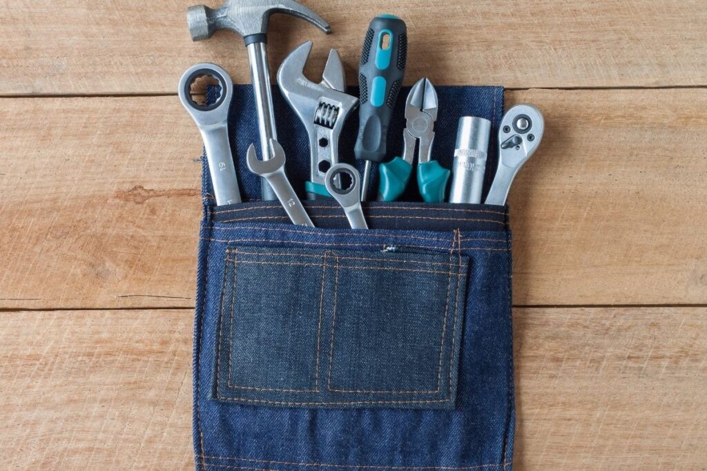 how to organize tools without toolbox