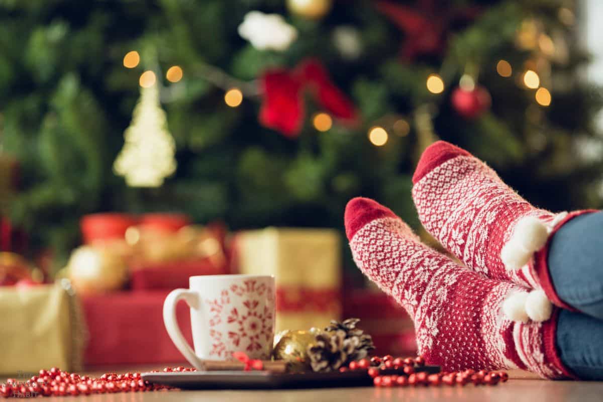 How to Enjoy a Simple Christmas This Year - The Simplicity Habit