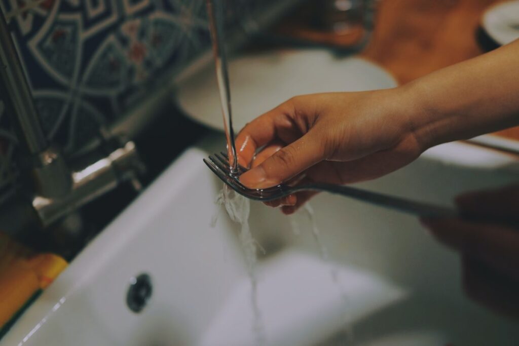 washing dishes