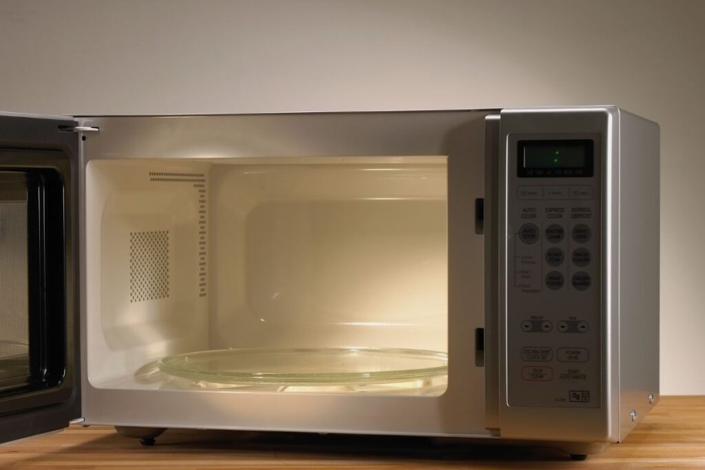 clean microwave