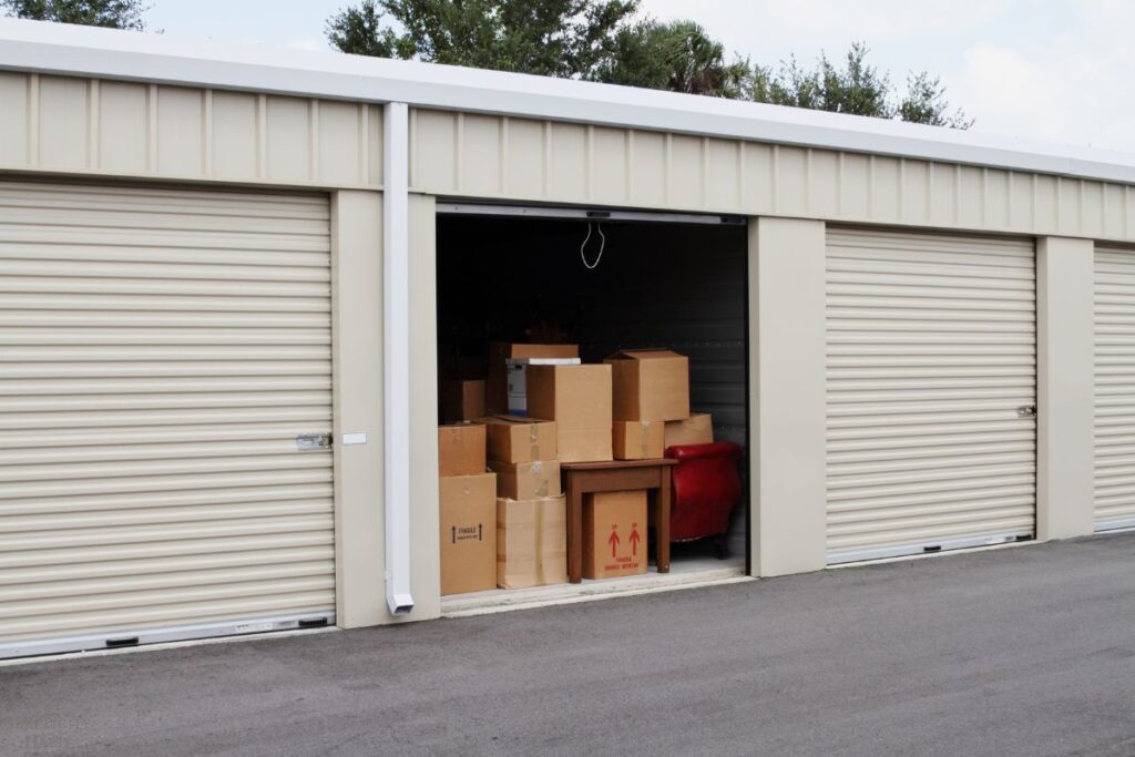 renting a storage unit