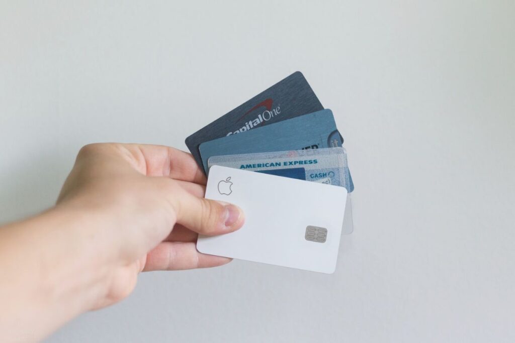 embrace minimalism in consumer economy