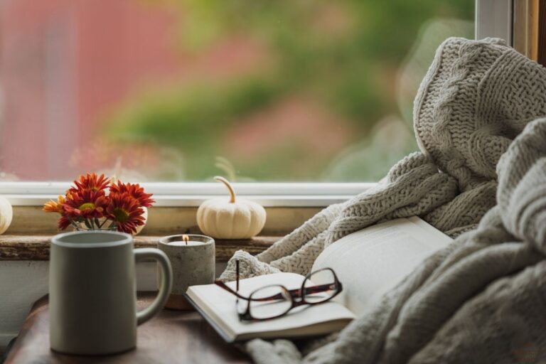 5 Fall Hygge Ideas to Enjoy a Cozier Home This Season