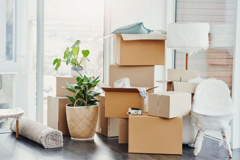 6 Decluttering Tips for When You’re Downsizing to a Smaller Space 