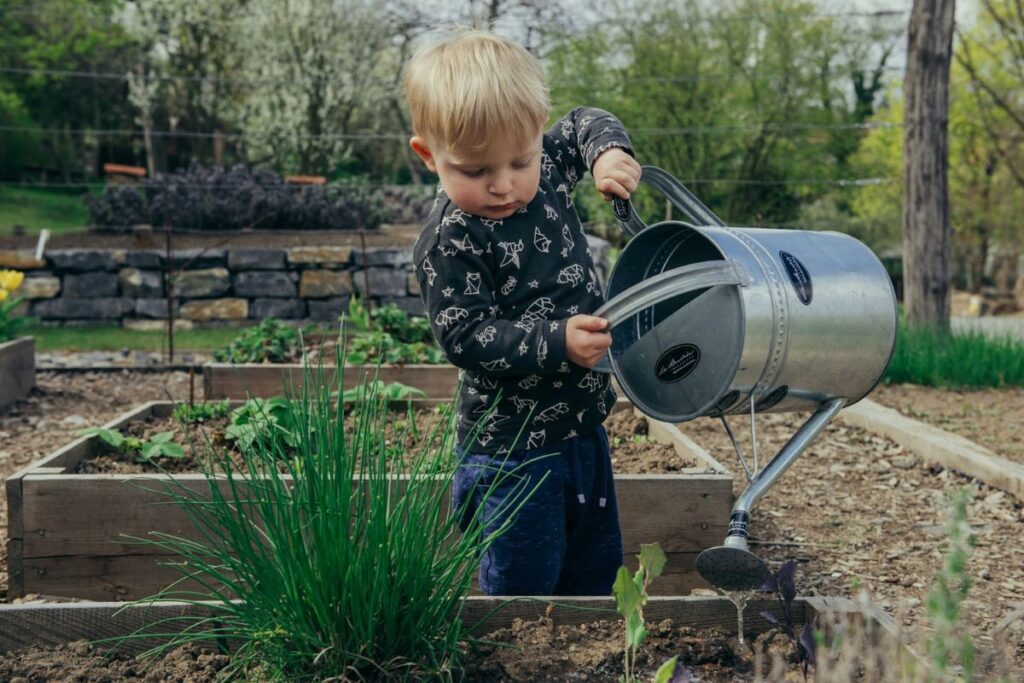 encourage your children to spend more time outdoors