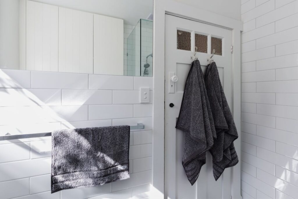bathroom organization hacks to maximize space