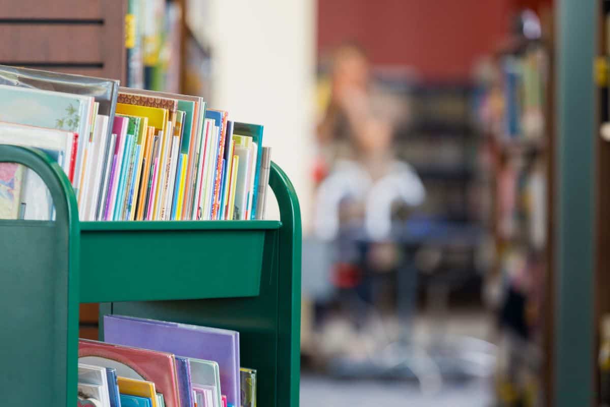 15 Great Places to Donate Used Books to Make a Positive Impact The