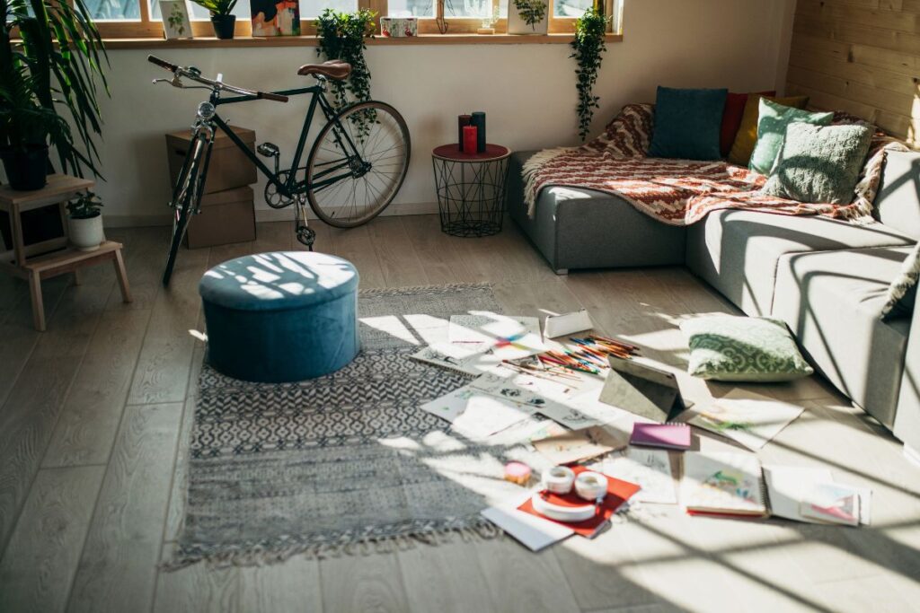things that make a living room look cluttered