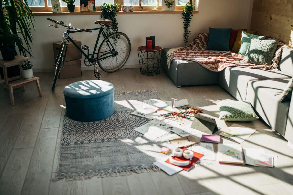 The Top 9 Things That Make a Living Room Look Cluttered - The