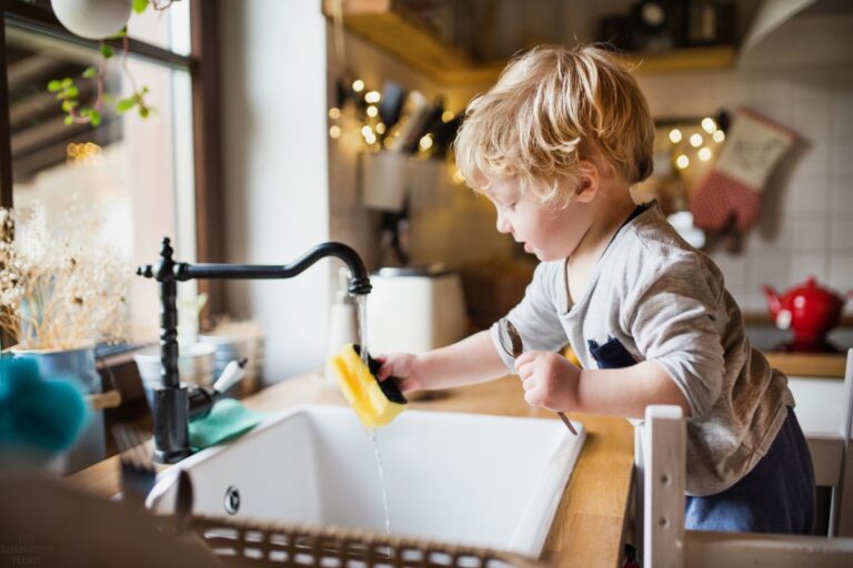 Want a Clean House All the Time? Do These 8 Habits Every Day
