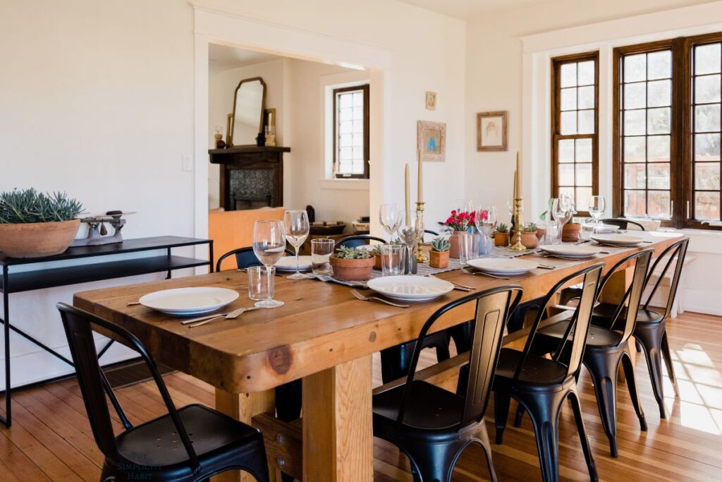 areas to declutter before Thanksgiving