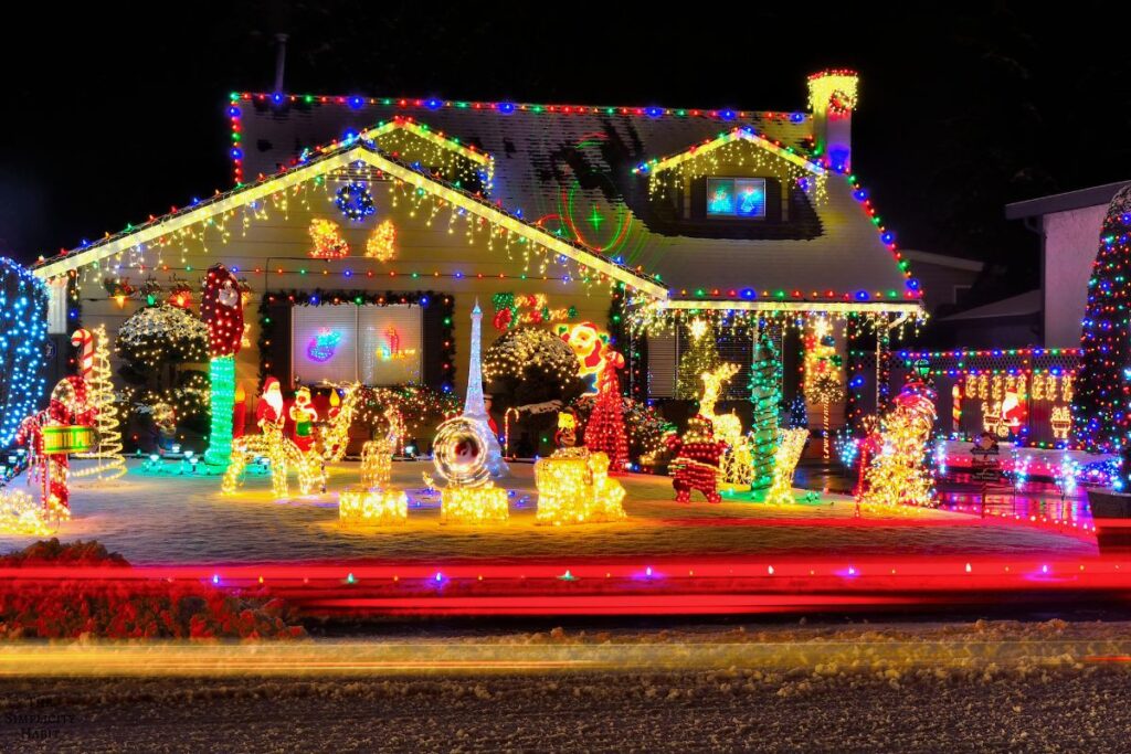 budget-friendly ways to enjoy the holiday season