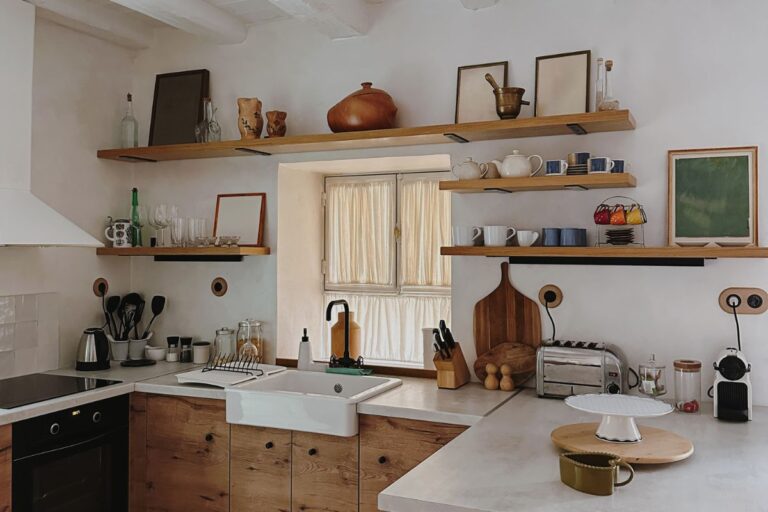 7 Things That Make Your Kitchen Look Cluttered 