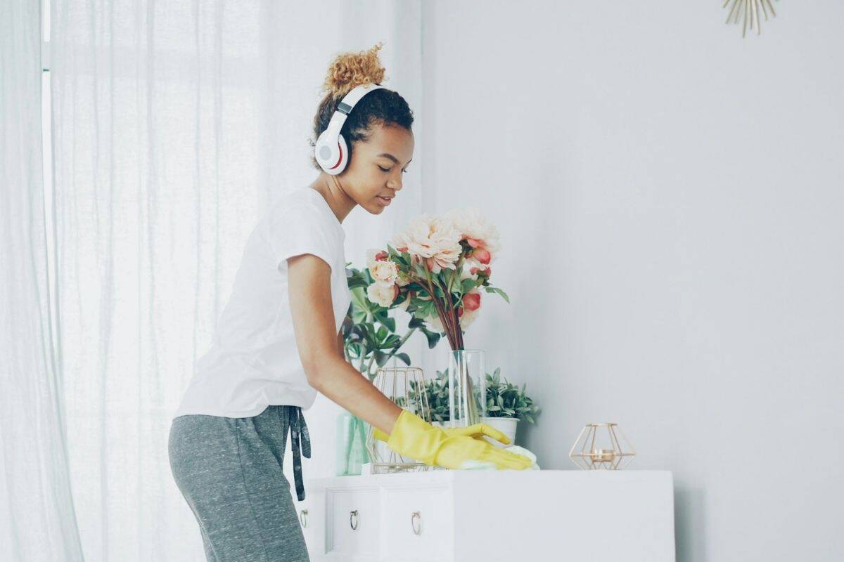 7 Ways to Make Spring Cleaning Easier in 2026 - The Simplicity Habit